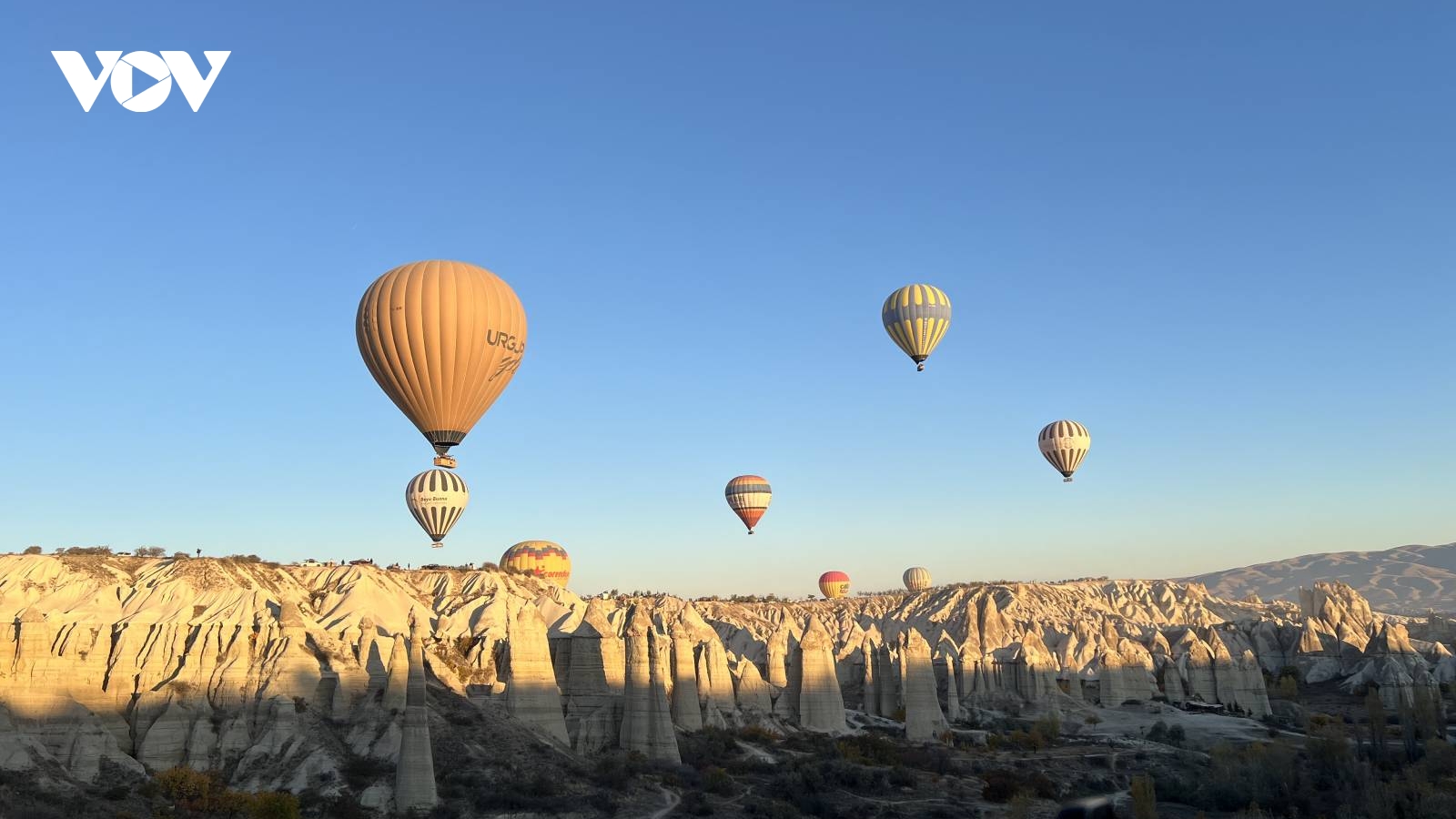 Dậy sớm bay khinh khí cầu, sống ảo ở Cappadocia
